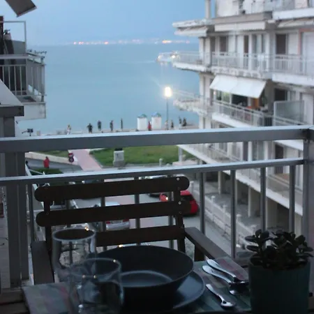 Seaview Diamond Peraía